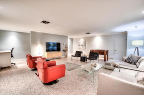 Charm & Luxury Vacation Headquarters to Downtown!